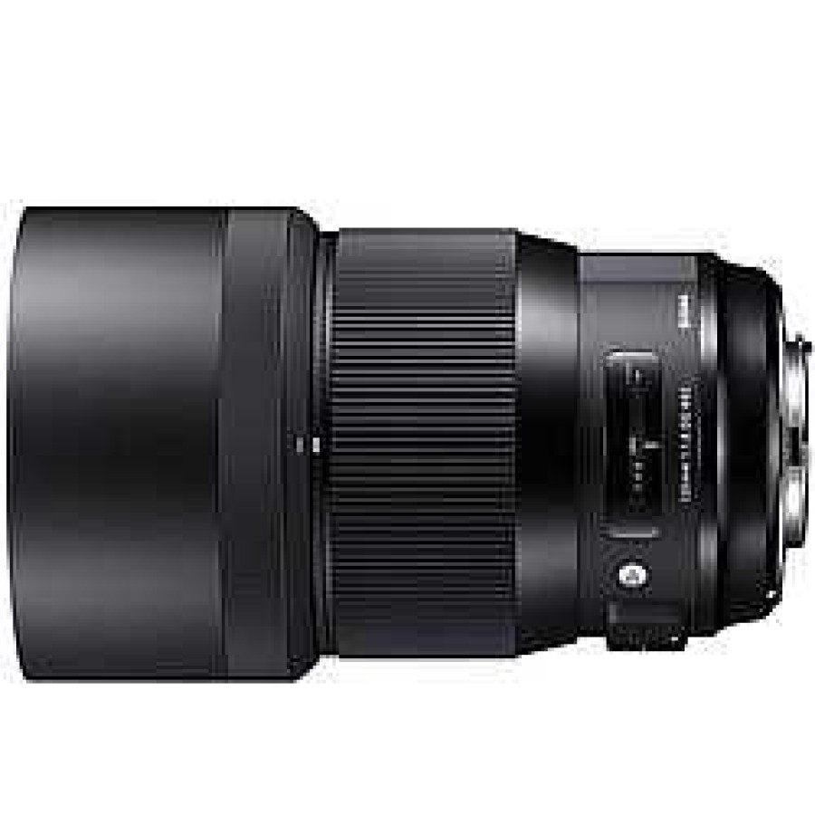 Sigma Sigma 135Mm F1.8 Art Dg Hsm Sony E-Mount Lens | Sigma Lenses